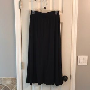Cherokee XL black maxi skirt.